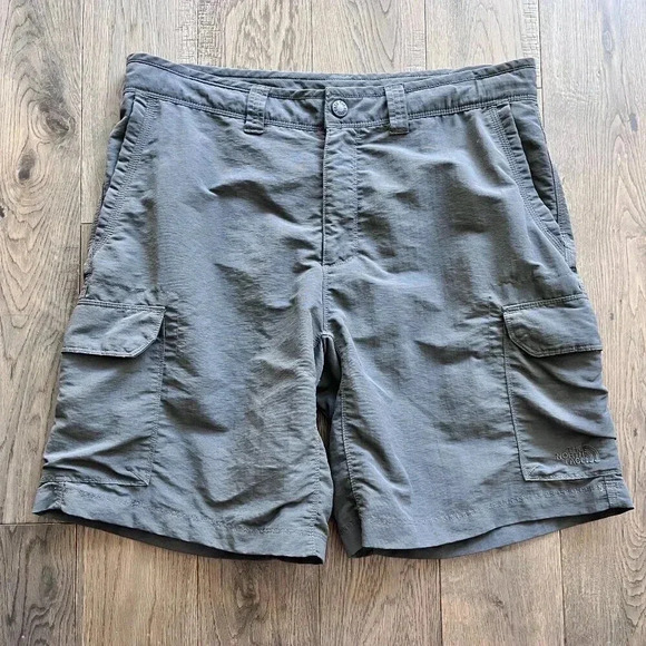 The North Face Men's Paramount Active Nylon Cargo Shorts Size 34 Gray Outdoor 9" - Picture 2 of 10